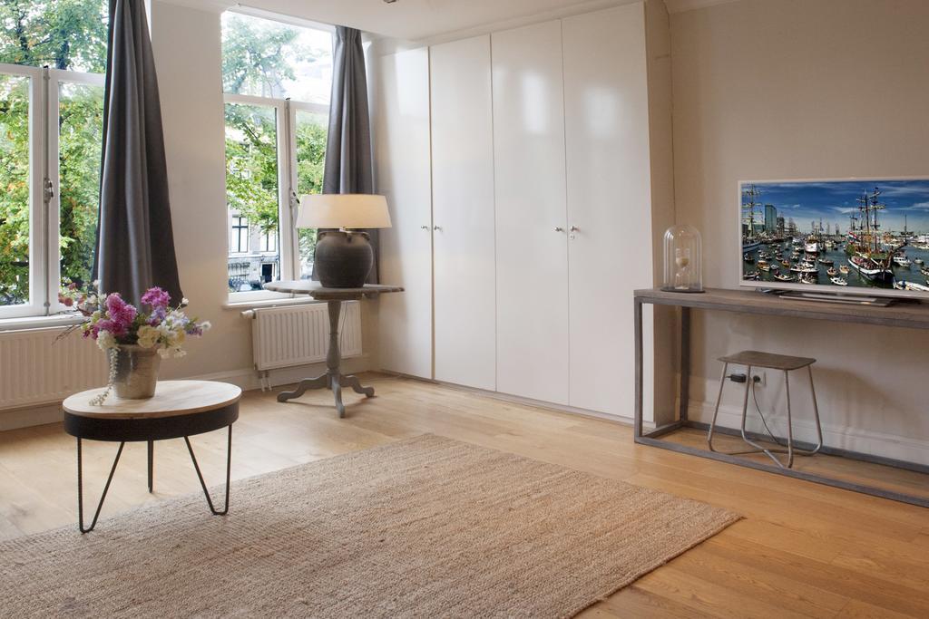 Canal Studio Apartment Амстердам Стая снимка