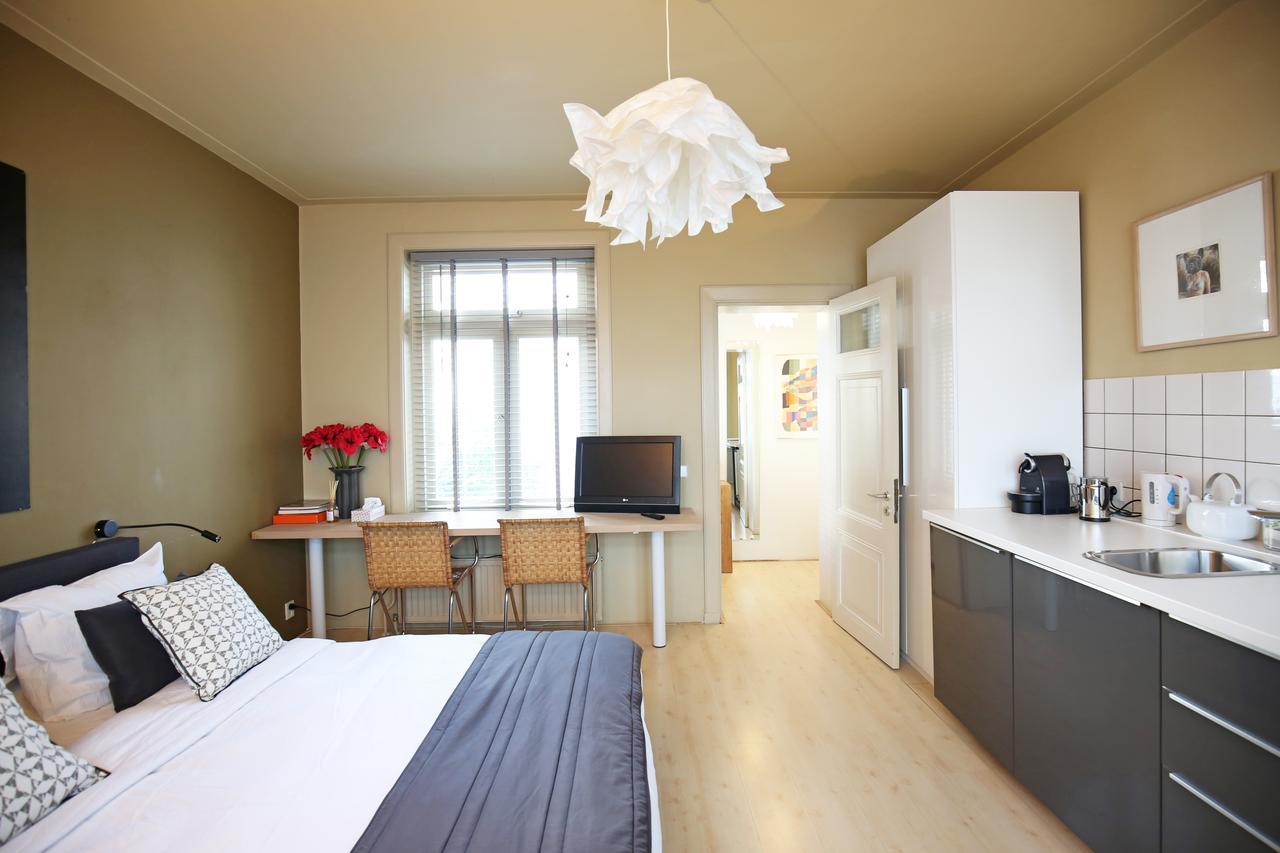 Canal Studio Apartment Амстердам Екстериор снимка
